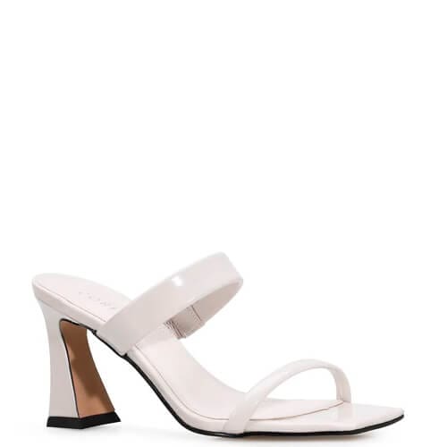 Sandalia Mule Alana Verniz Off White