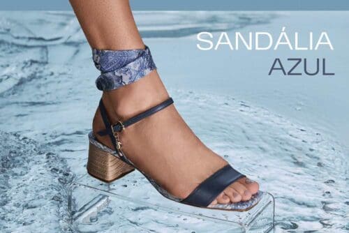 Sandália azul: como usar no look? Como não errar ao usar?
