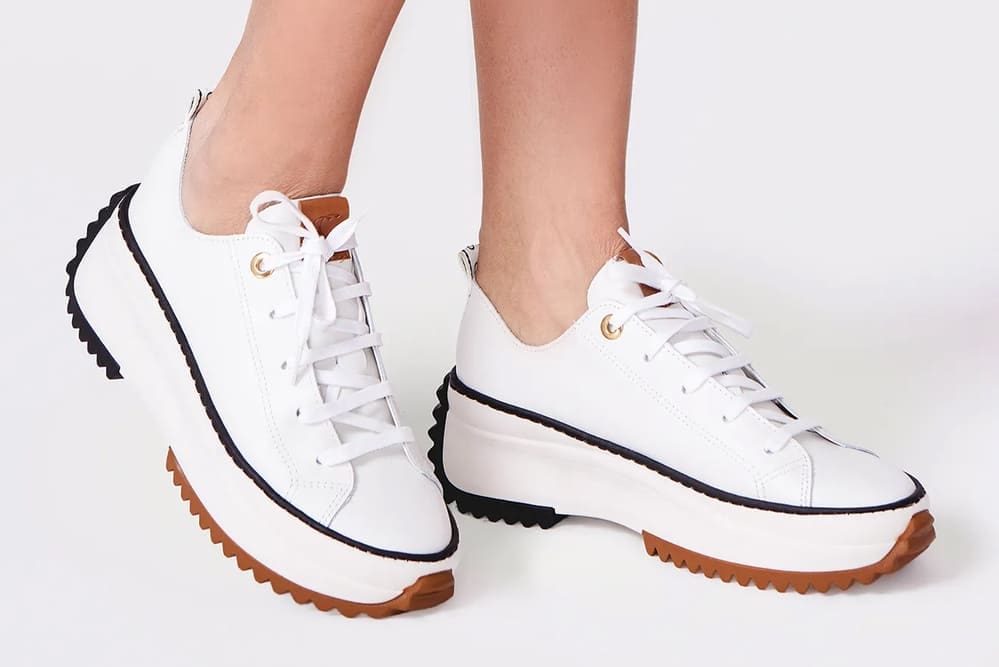 Looks com tênis branco: 6 ideias do casual ao moderno
