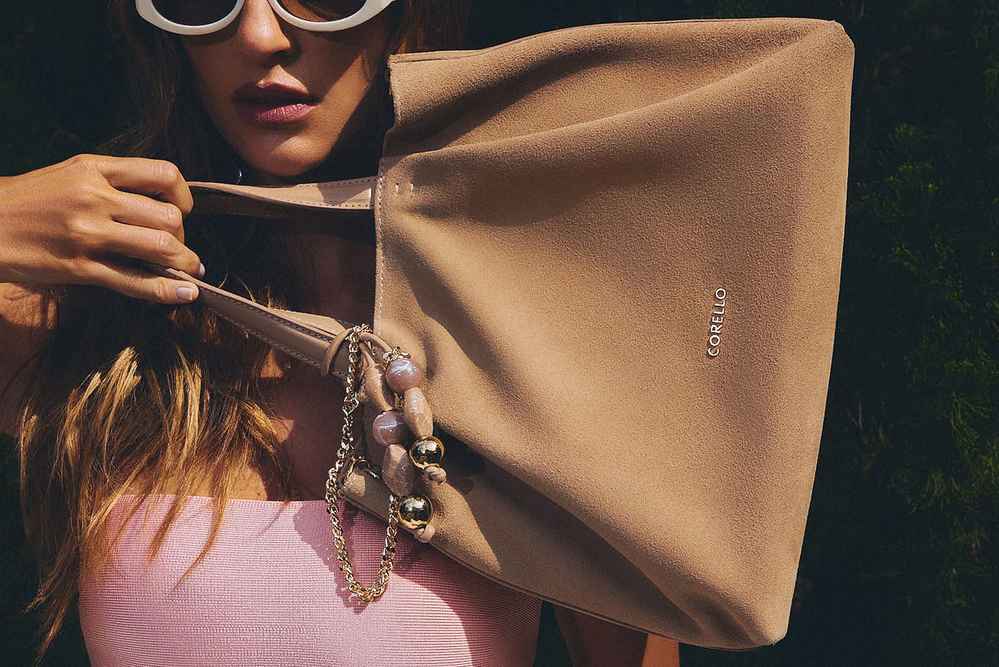 Cor de bolsa que combina com tudo? Conheça as 5 favoritas!