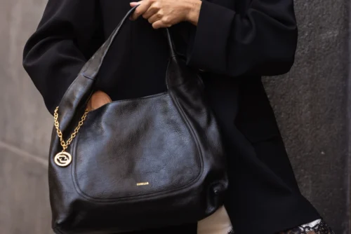 Bolsa preta feminina: conheça os modelos que nunca saem de moda