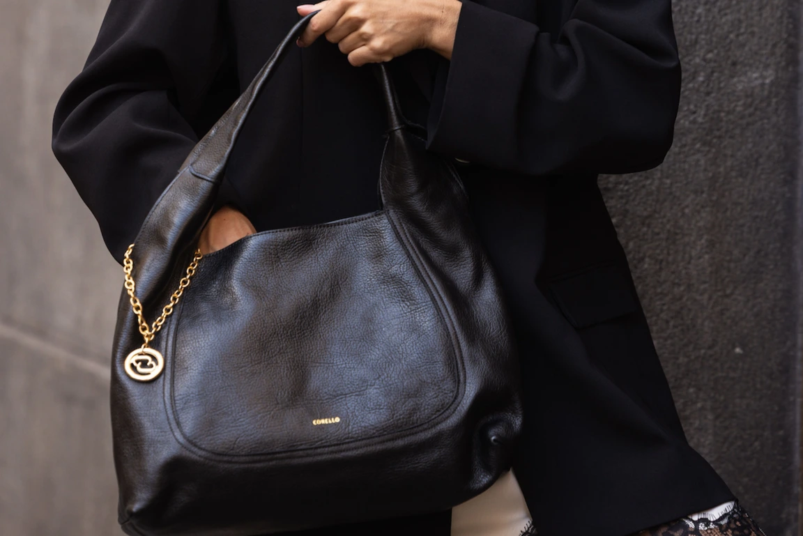 Bolsa preta feminina: conheça os modelos que nunca saem de moda