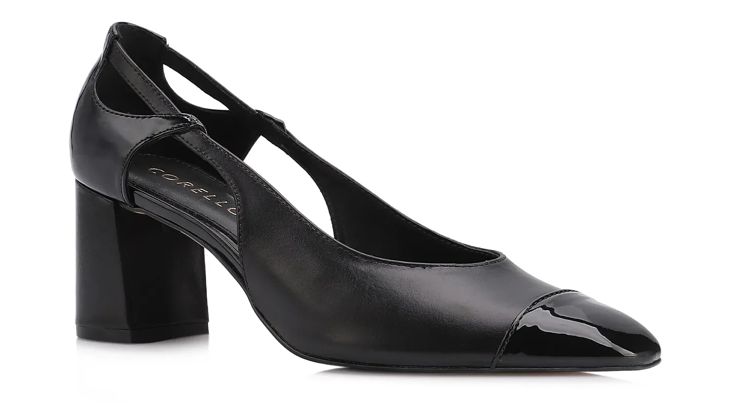 Scarpin Corello em couro com detalhe em verniz é versátil e sofisticado. Um modelo que valoriza produções de trabalho, alfaiataria e ocasiões especiais com um visual moderno e refinado